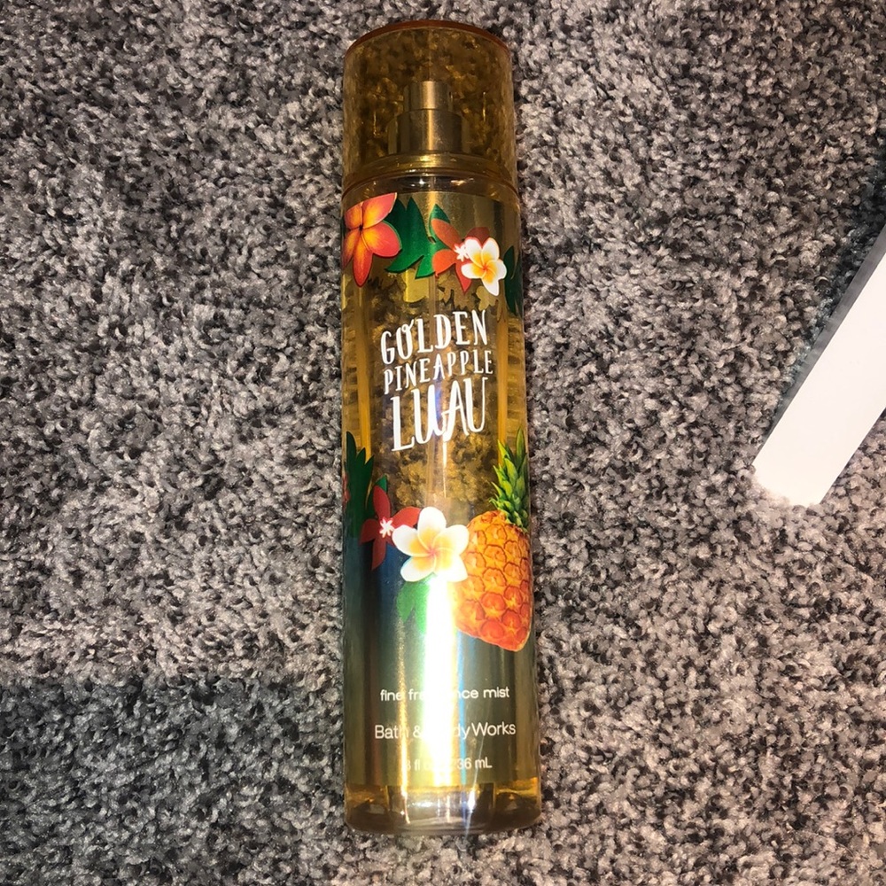 BBW golden pineapple luau body spray